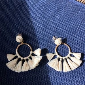 Lightweight statement earrings🌞